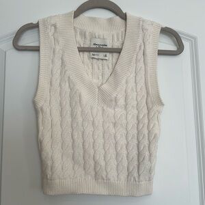Abercrombie & Fitch Knit Sweater Vest